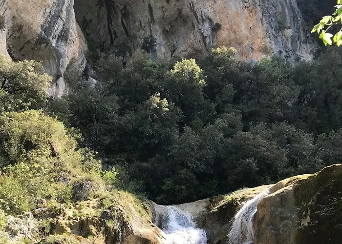 Amoureux De La Nature Hébergement de vacances Saint-Andre-d'Olerargues
